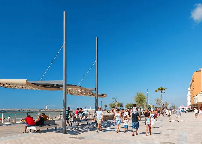 Le Centaure By Interhome アパート アグド