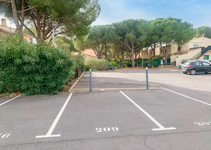 Le Centaure By Interhome آجد